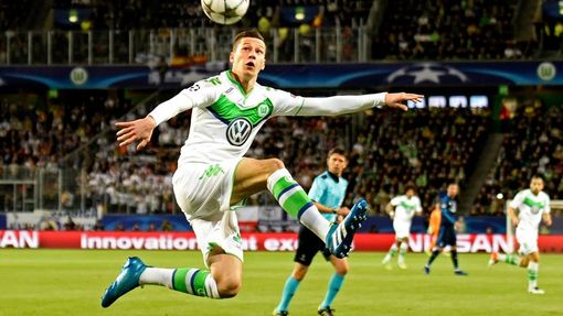 Julian Draxler z Wolfsburgu v utkání Ligy mistrů proti Realu Madrid