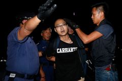 Stovky demonstrantů v Hongkongu se opět střetly s policií