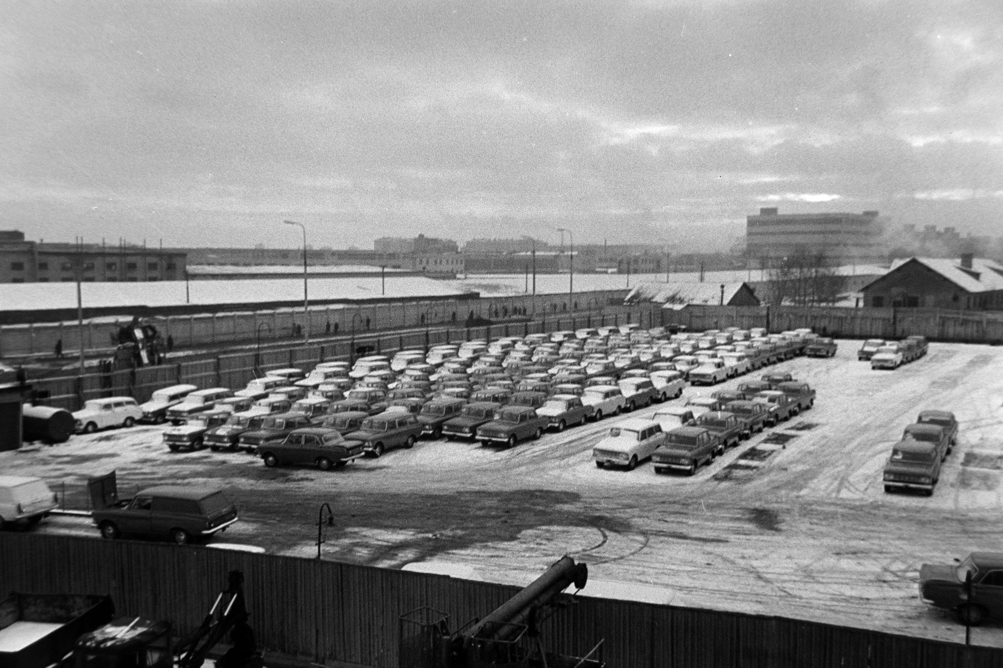 výroba automobilů Moskvič rok 1971
