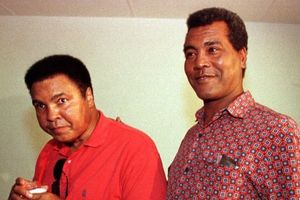 Teofilo Stevenson s Muhammadem Alim, dva nejlepší boxeři těžké váhy všech dob opět spolu