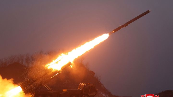 "Kim a Putin jsou přirození spojenci." Rusové na Ukrajině zabíjejí i municí z KLDR