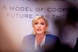 "Evropská unie je u konce s dechem. Máme naději, že nesprávnou Evropu svrhneme zevnitř. Musíme jednat jako dobyvatel," prohlásila francouzská politička Marine Le Penová.