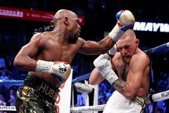 Smrt v ringu děsí i Mayweathera. Je to brutální sport, už se nevrátím, vzkázal boxer