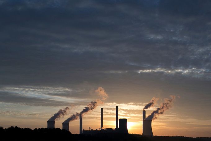 Uhelná elektrárna - Ilustrační foto.