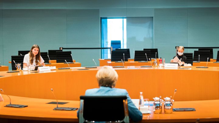 Thunbergová jednala s Merkelovou. Vyzvala ji, aby důrazněji bojovala za klima