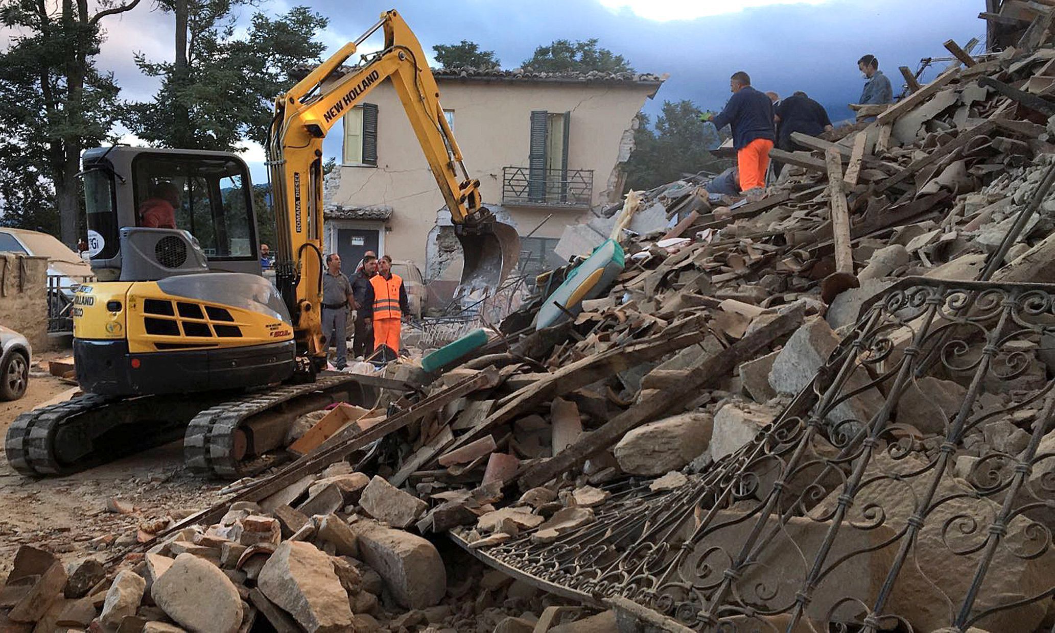 Následky zemětřeseni v italském Amatrice