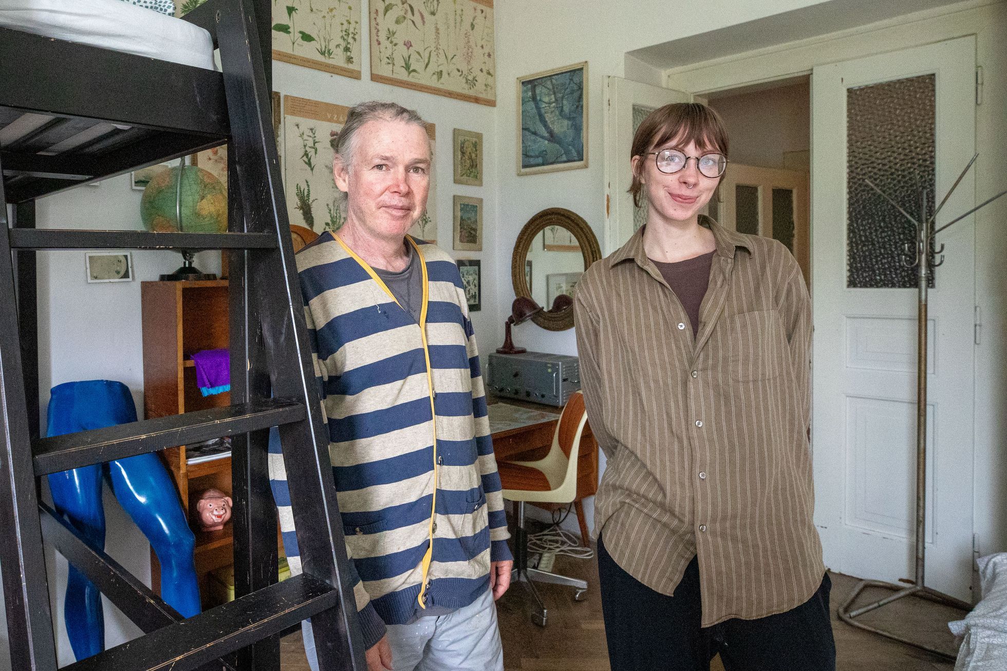 Ubytování na bývalé vlakové stanici Zbiroh, obec Kařez, majitel Jamison Young