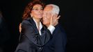 Herečka Sophia Loren a návrhář Giorgio Armani.