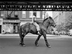 Vivian Maier: Afroameričan na koni v NYC.