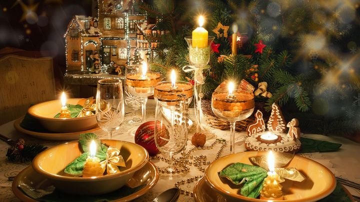 Aktuálně+ | Lití olova nebo věštba z jablka. Proč Češi dodržují sváteční tradice?; Zdroj foto: Thinkstock