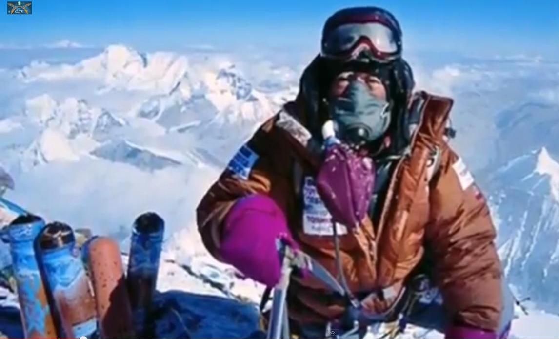 80letý Japonec zdolal Mount Everest