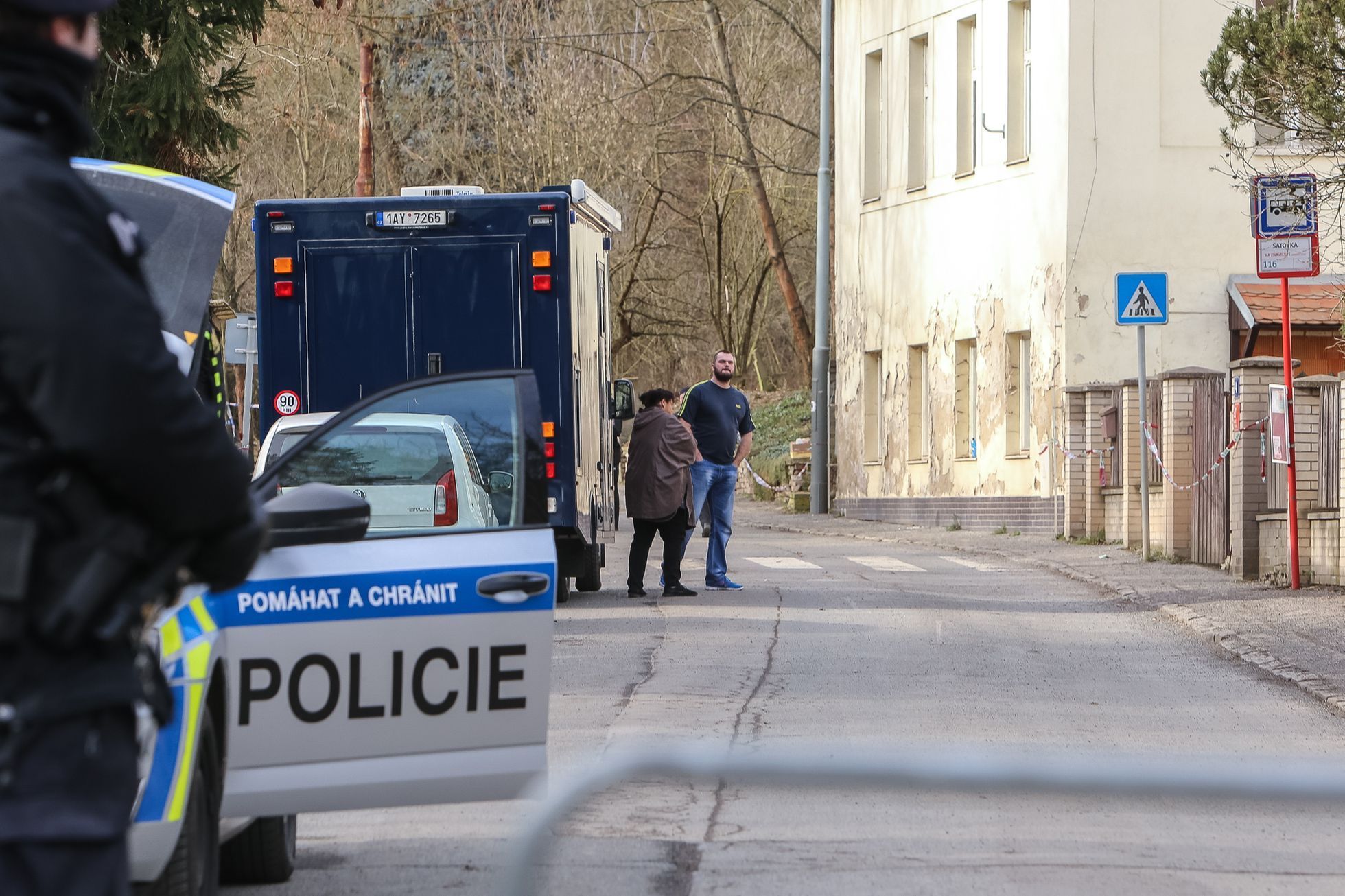 Squat Šatovka 12.2. 2018, obklíčen policií, squatteři