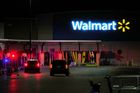 Útočník pobodal 11 lidí v obchodním domě Walmart v americkém státě Michigan