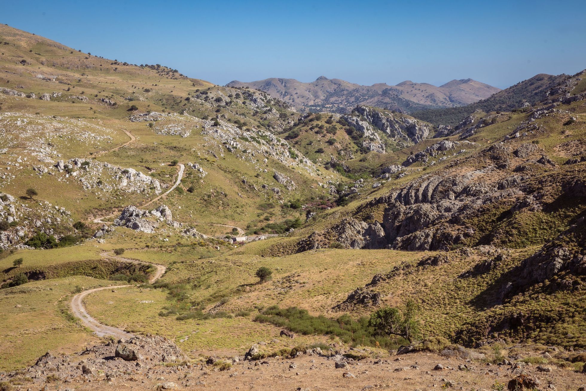 Lesbos turistické tipy, turismus, historie, antické památky, akvadukt, zkamenělý les UNESCO