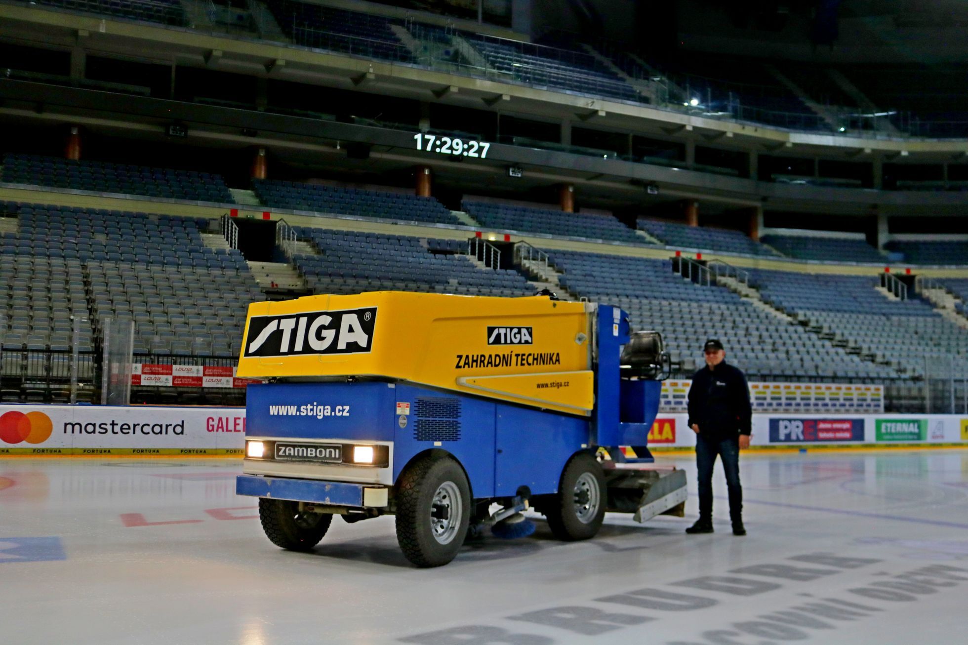 Rolba Zamboni O2 Aréna