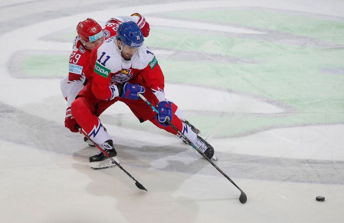 Morten Madsen a Filip Zadina v zápase Česko - Dánsko na MS 2021