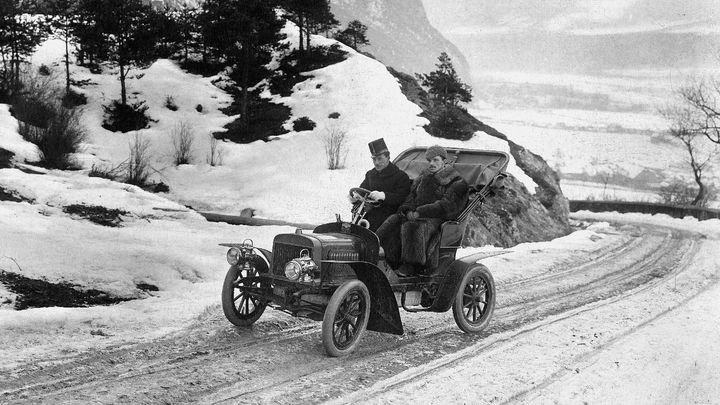 Jak dobře znáte první auta velkých značek? Prověří to kvíz o historii automobilismu; Zdroj foto: Archiv automobilek