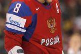 A smutek Alexandra Ovečkina. Trpké zklamání pro velkou hvězdu ruského hokeje je o to větší, že ani na olympiádě neuspěl. Pro Rusko je cokoliv jiného než zlatá neúspěch.