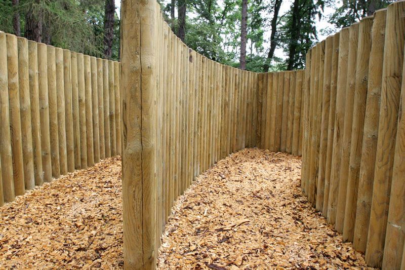 Bludiště a labyrinty v zámeckém parku v Loučni