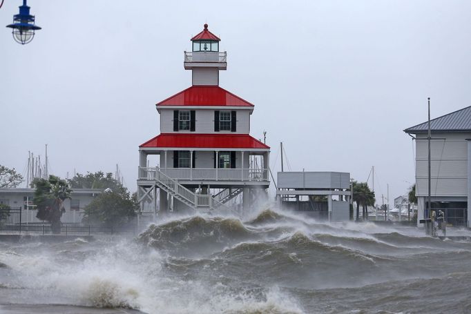 Hurikán Ida zasáhl americký stát Louisiana.