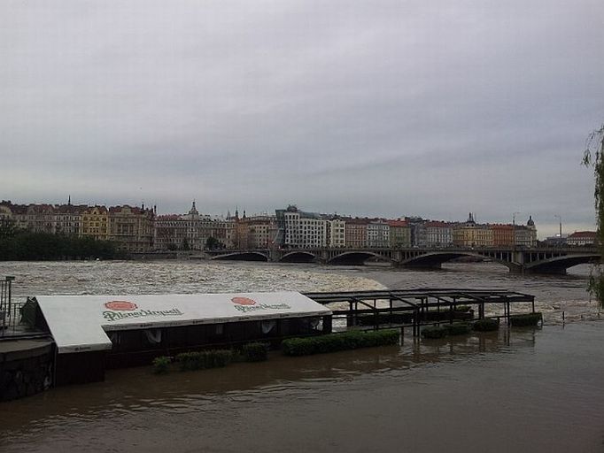 Tančící dům od Jazz Docku. Pondělí, 18:53