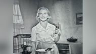V roce 1961 lákala herečka Connie Clausenová na Coca-Colu s téměř žádnými kaloriemi. Jedna láhev jich měla obsahovat stejně jako půlka grapefruitu.