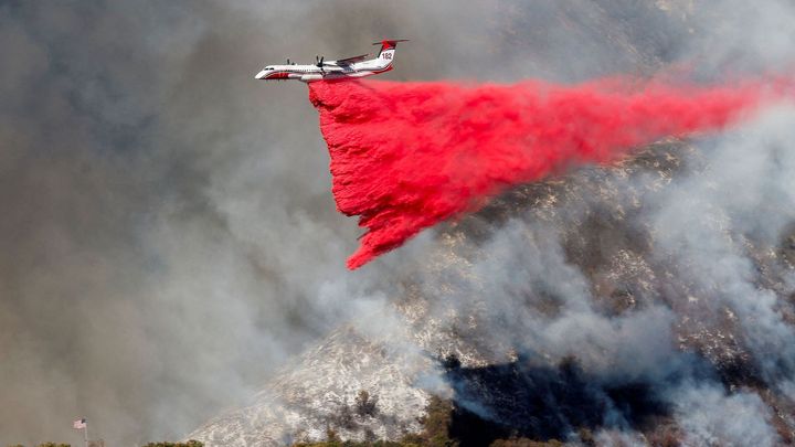 U Los Angeles se rychle šíří další požár. Evakuovat se musí 30 tisíc lidí