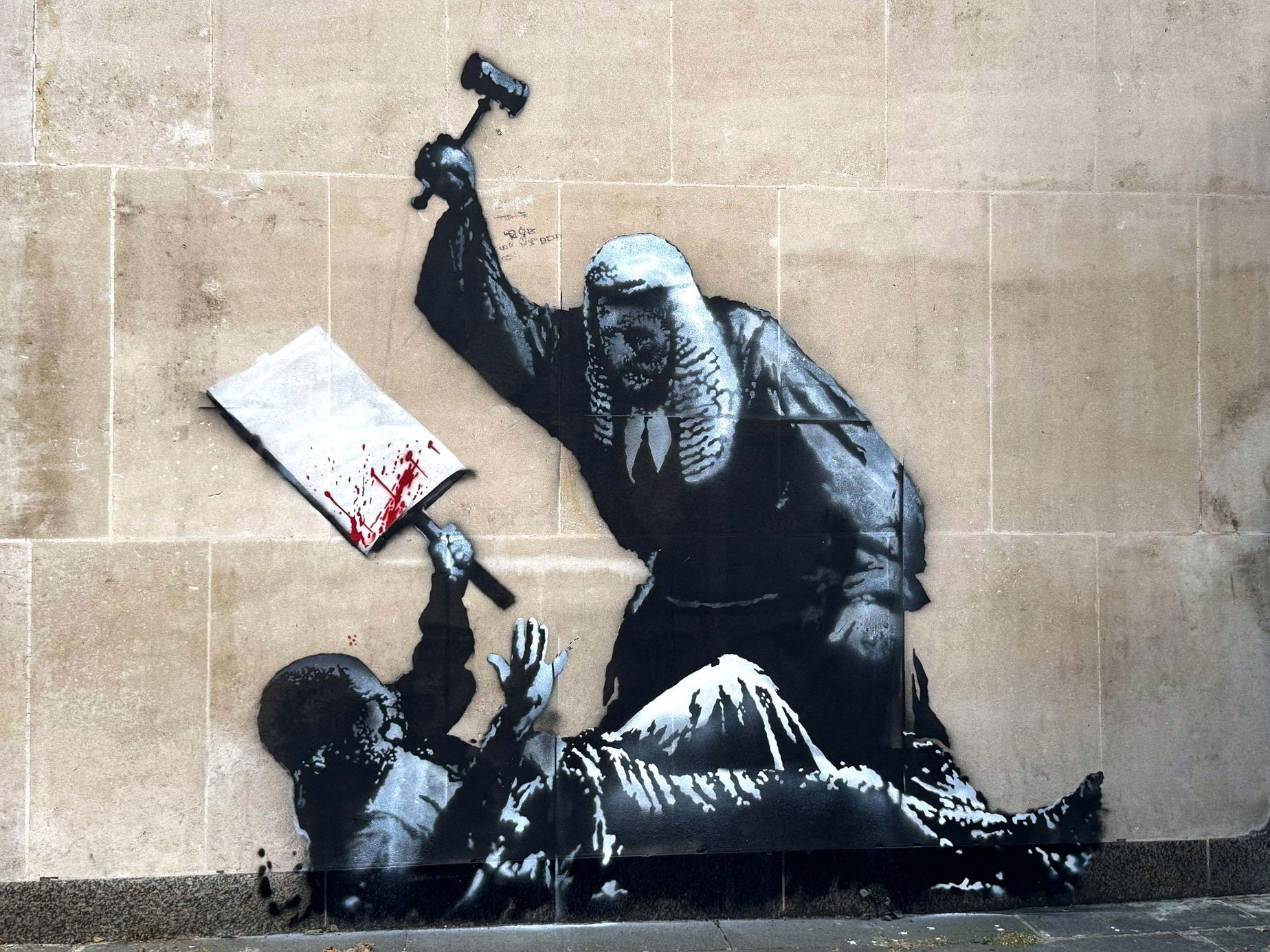 Banksy, Londýn, Velká Británie, Nejvyšší soud, Palestine Action, mural, street art, graffiti