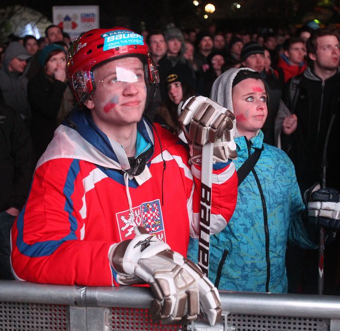 Soči 2014, ČR-Švédsko: fandění v Olympijském parku na Letné