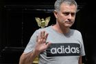 Potvrzeno, José Mourinho je novým koučem United