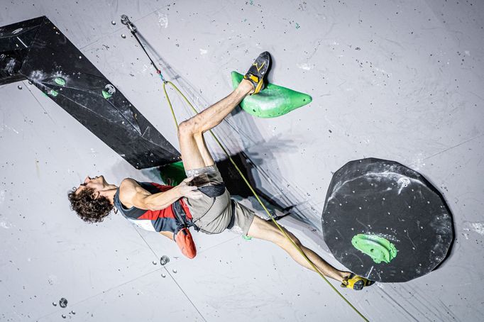 Adam Ondra při SP v Brianconu (2020)