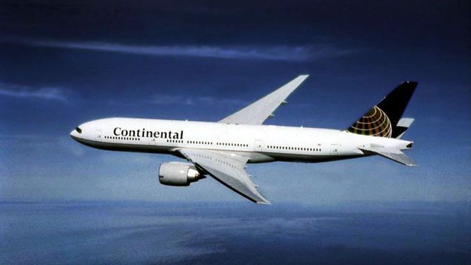 Boeing 777 společnosti Continental Airlines. Ilustrační snímek.