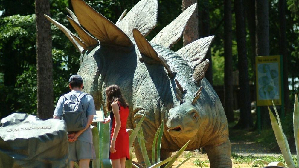 Dinopark, stegosaurus
