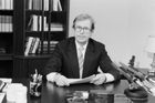 Nejlepším polistopadovým prezidentem byl Havel, nejhorším Zeman, míní většina Čechů