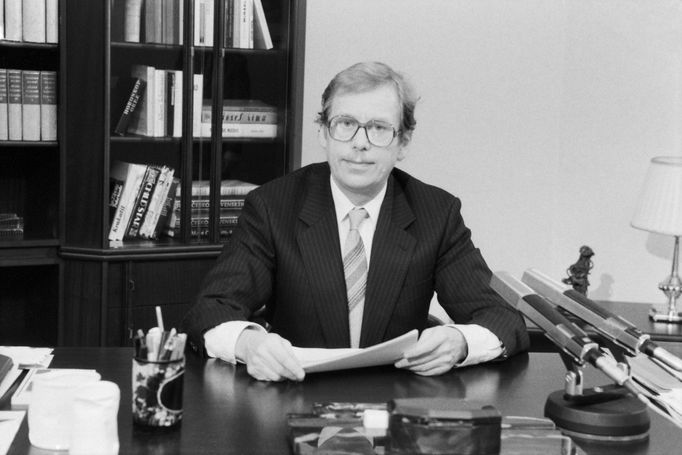 Václav Havel, 1990