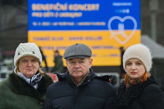 Ostap Havryš s manželkou Romanou (vlevo) a dcerou Mariannou.