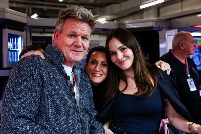 F1, VC Las Vegas 2023: Gordon Ramsay, Amanda Smerczaková a Holly Ramsayová