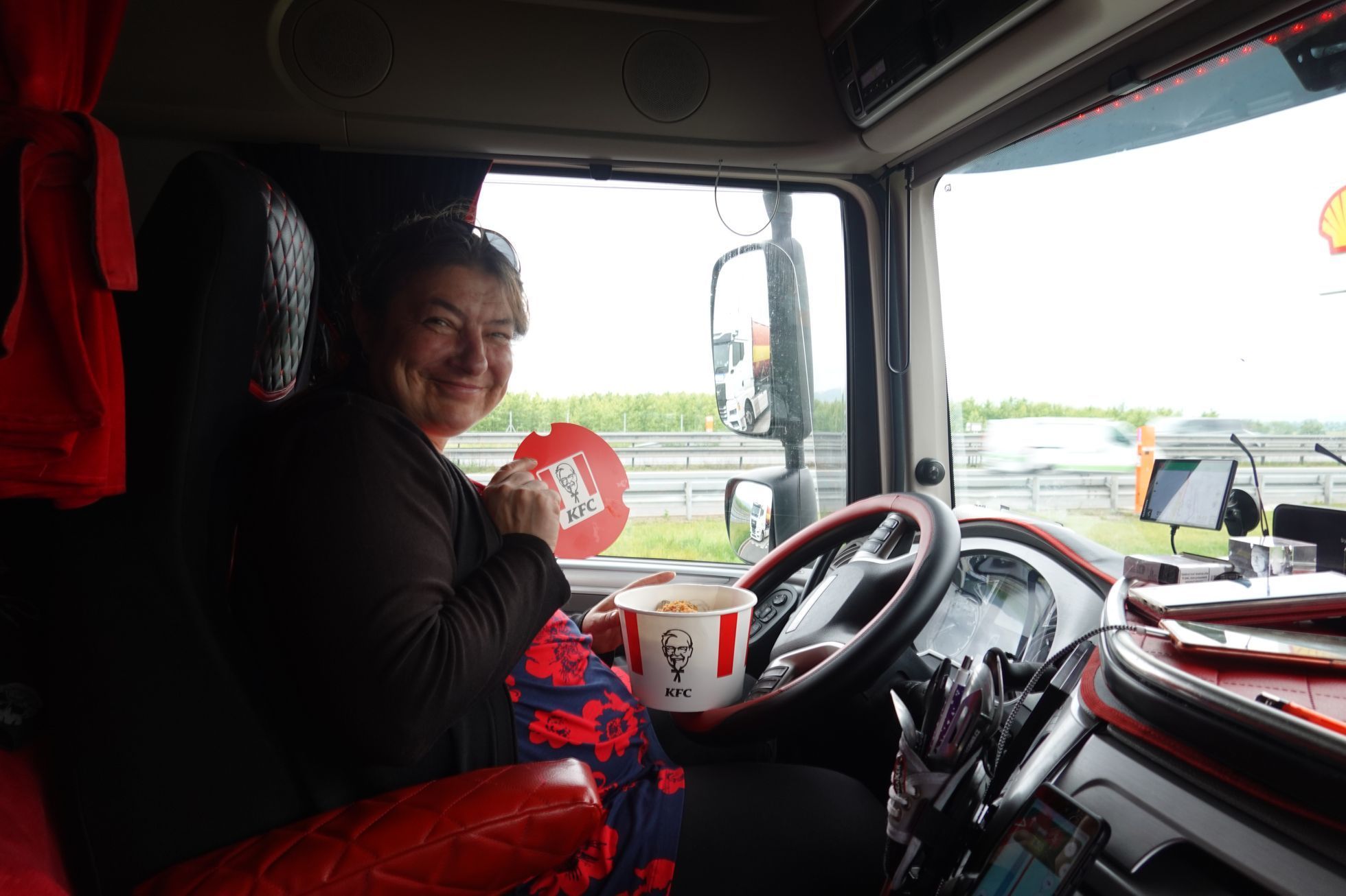 monika sustrova, kamionacka