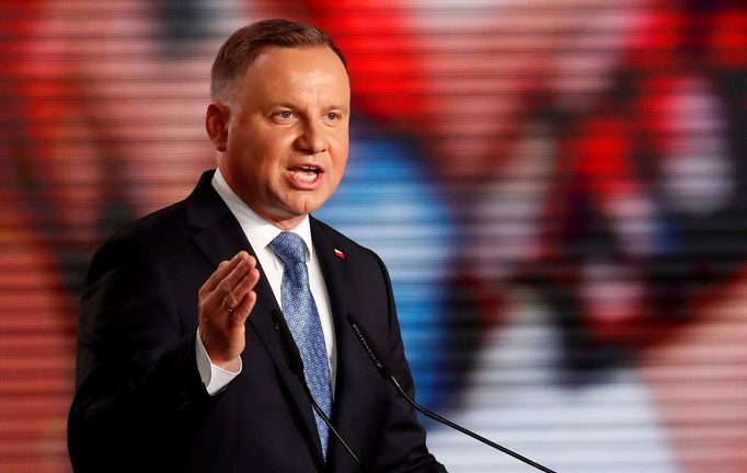 Polský prezident Andrzej Duda během prvního kola voleb, ve kterých usiluje o své znovuzvolení.