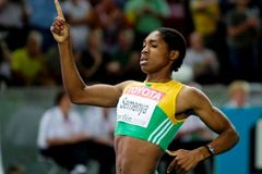 Muž nebo žena? IAAF rozhodnutí u Semenyaové odkládá