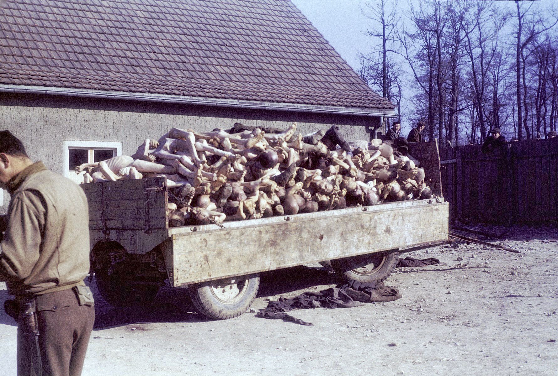 Jednorázové užití / Fotogalerie / Osvobození koncentračního tábora Buchenvald / USHMM