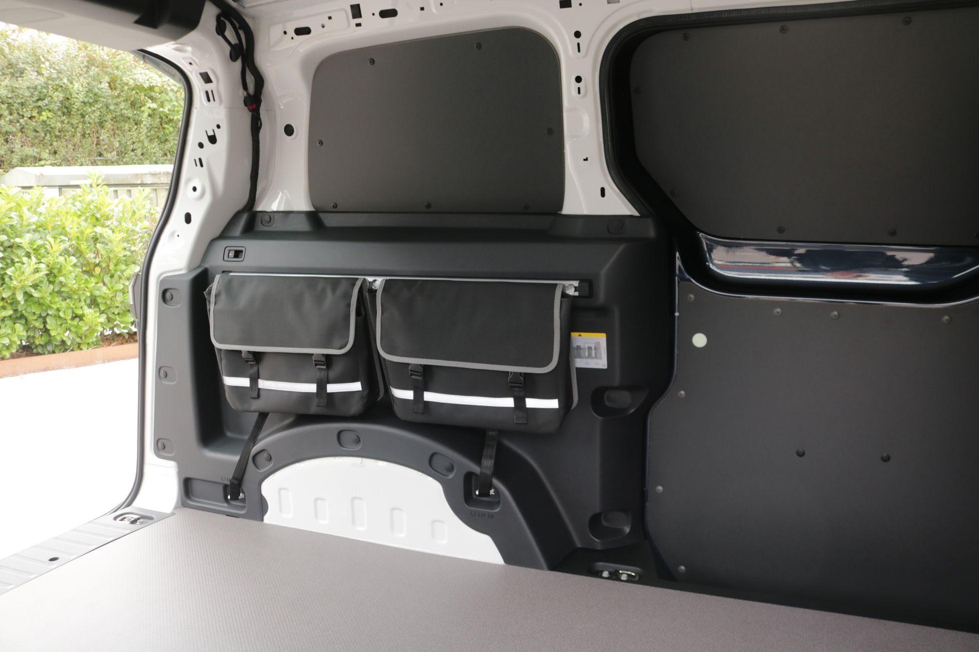 Volkswagen ID.Buzz Cargo jízdy 2022