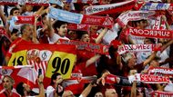 Fanoušci Sevilly během evropského Superpoháru proti Manchesteru City