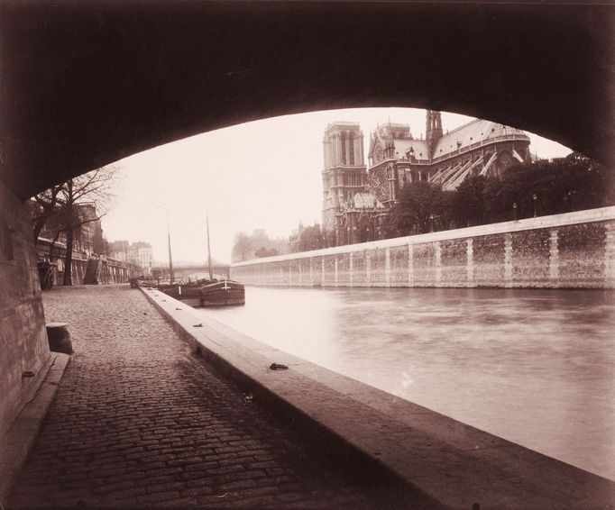 Eugene Atget: Dávná Paříž, historické fotografie