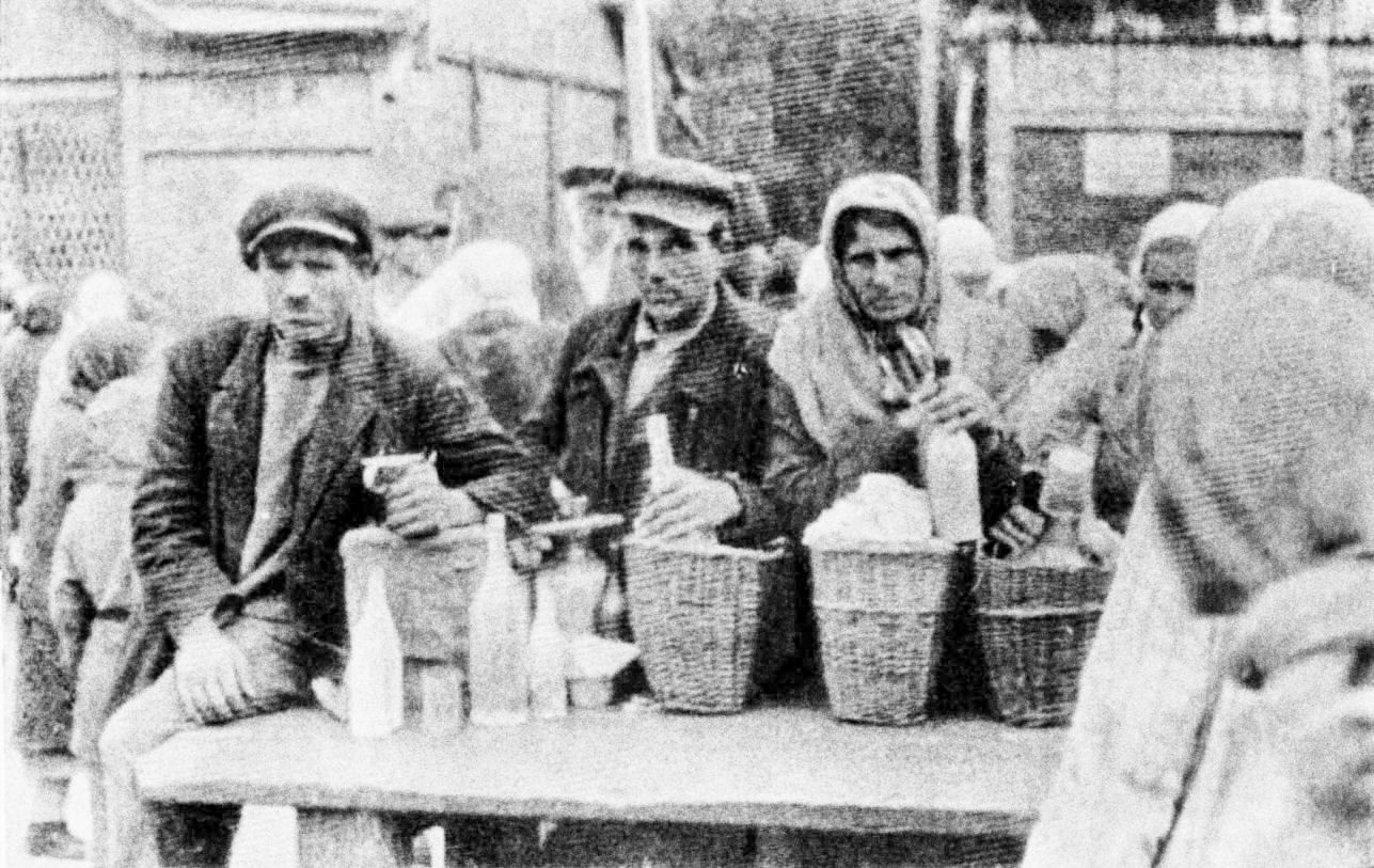 Jednorázové použití / Fotogalerie / Stalinův Holodomor na Ukrajině v 30 letech stál životy 10 miliónů lidí / Wikipedia / Garethjones.org