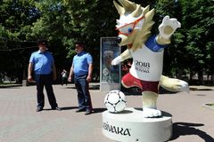Mistrovství světa v zákazech. Rusové kvůli fotbalovému šampionátu nesmí grilovat ani pít alkohol