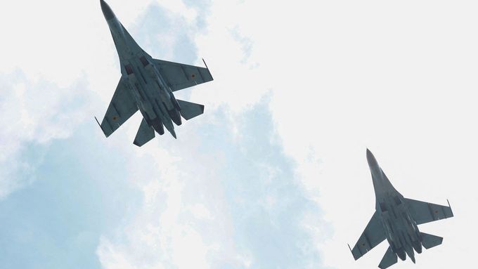 Video ukazuje ukrajinský stíhací letoun Su-27