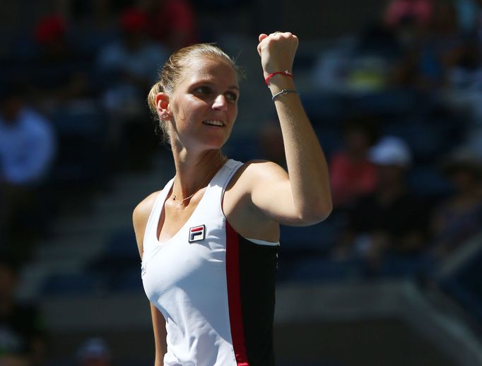 Karolína Plíšková ve čtvrtfinále US Open 2016 s Anou Konjuhovou.