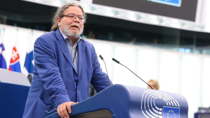 Spolu řeší, jestli být spolu i v eurovolbách. Navzájem se dost lišíme, uznává Vondra
