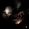 Další ohnivá noc: Fotky dokazují rabování